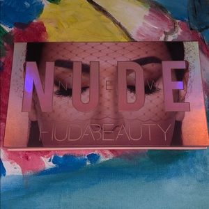 Huda Beauty New Nudes Palette